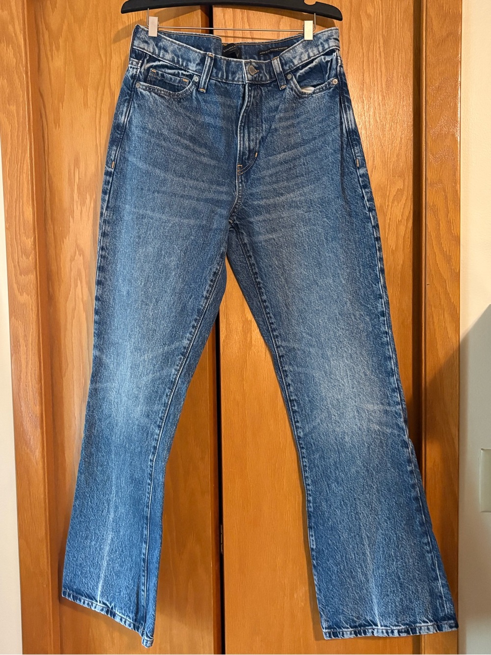 Banana Republic Women’s Boot Cut Jeans - Medium Blue Wash